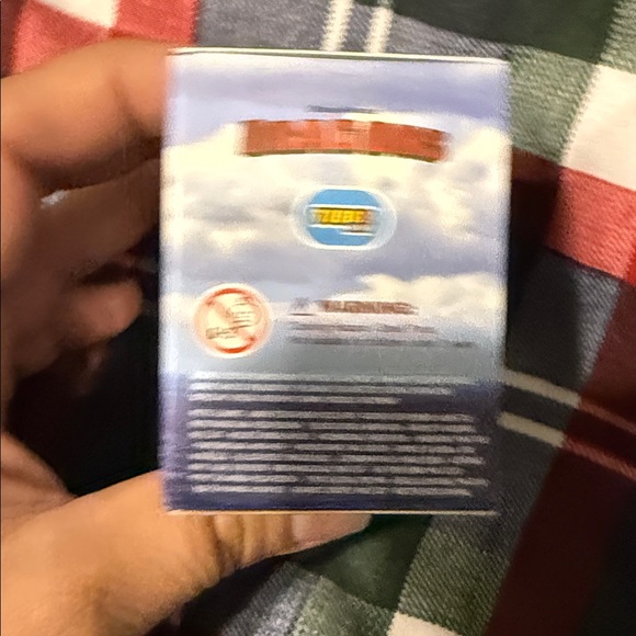 DreamWorks Dragons Toothless Black and Green Figure - Picture 4 of 4